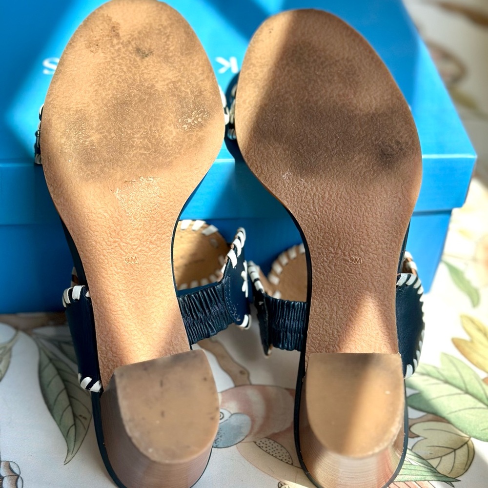 Jack Rogers Navy White Lauren Mid-Heel Sandal 9 Leather Daisy Circles EUC w Box! - Picture 7 of 9